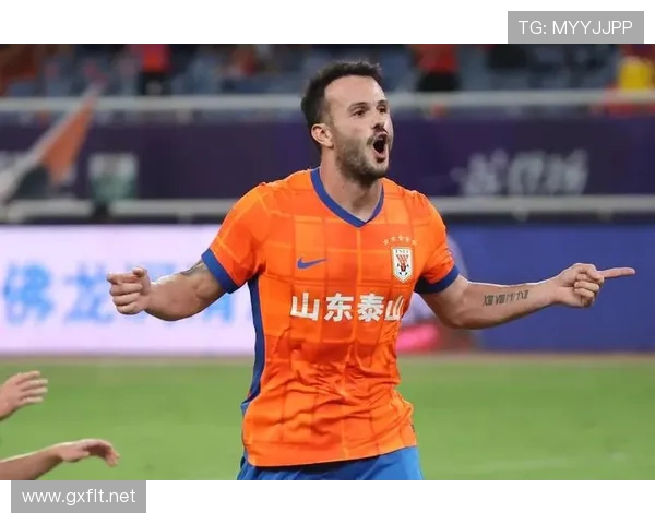 山东泰山进攻过度依赖克雷桑,多点支撑不足问题逐步显现 山东泰山进攻过度依赖克雷桑,多点支撑不足问题逐步显现