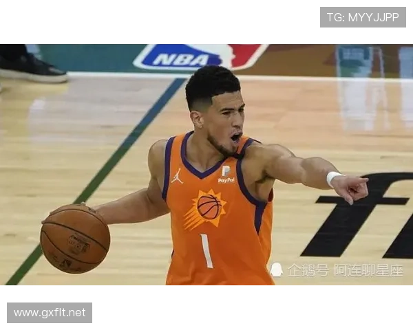 菲利克斯训练场上大汗淋漓，走出门就像换了个人，谁能想到这小子生活竟然这么佛系？