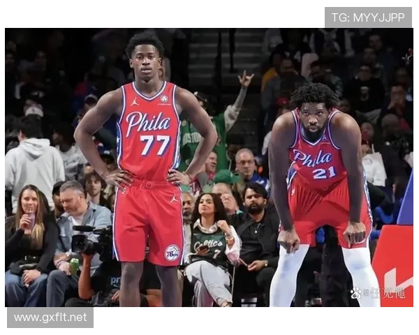 马克西挡拆拉开空间，外线效率胜过恩比德内线主导